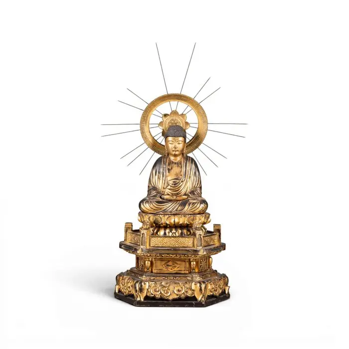 A Fine Gilt-Lacquered Wood Figure of Amida Nyorai - Carved and assembled wood