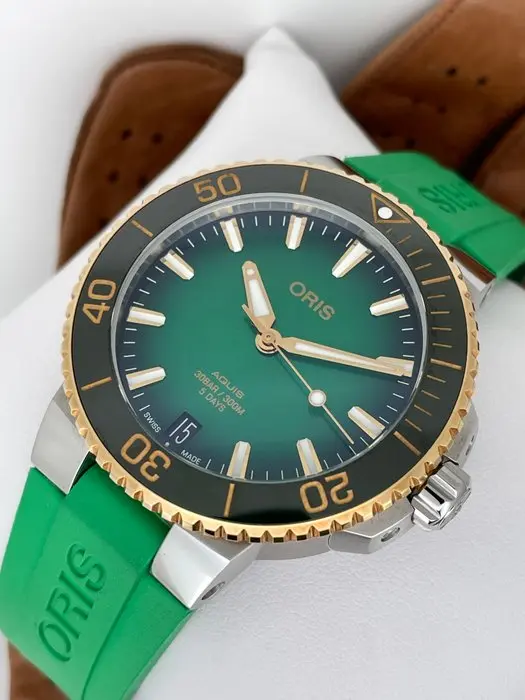 Oris - Aquis Date Calibre 400 Automatic - 01 400 7769...