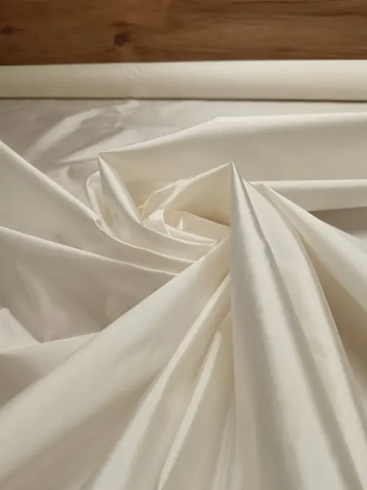 Pure silk taffeta E 738