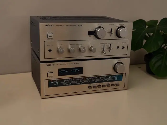 Sony - TA-2650 (amplifier) / ST-2950F (tuner) Stereo set - Multiple models