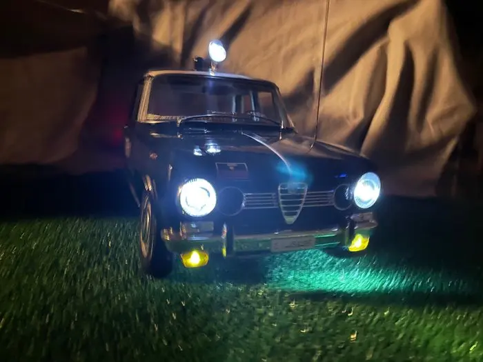 Eagle 1:8 - Modellino di berlina - Alfa Romeo Giulia 1600 super