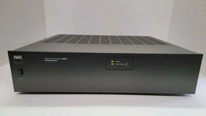 NAD - 2240PE 'Power Envelope' Solid state power amplifier