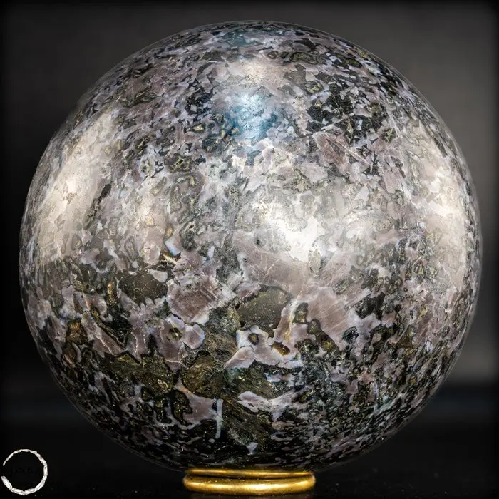 Magical Merlinite sphere – The gate between the worlds of wisdom