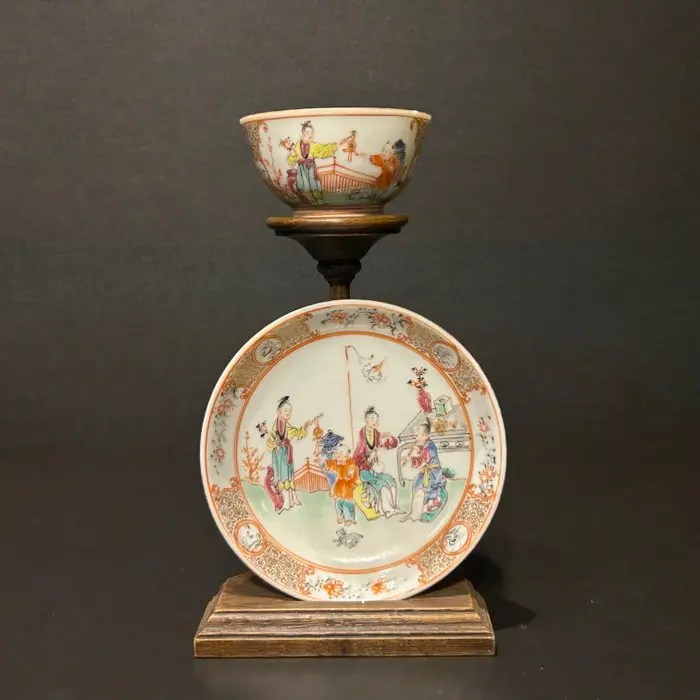 Cup and saucer - Porcelain - Yongzheng cup and saucer