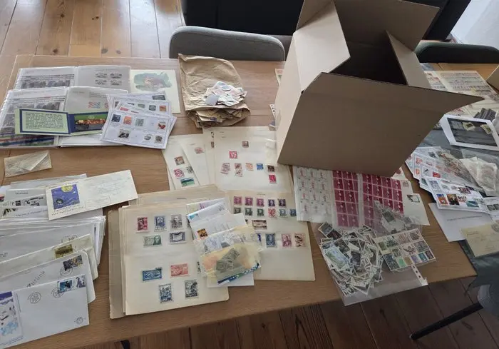 World - e788) Unsorted lot in a box: Netherlands - Ships ...