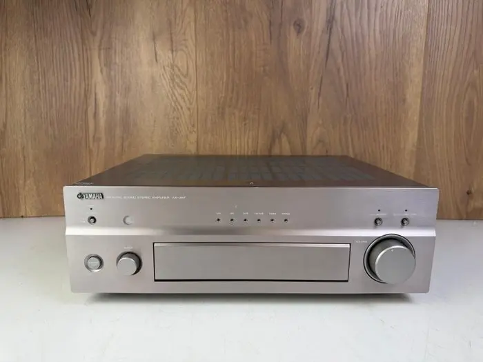 Yamaha - AX-397 Solid state amplifier