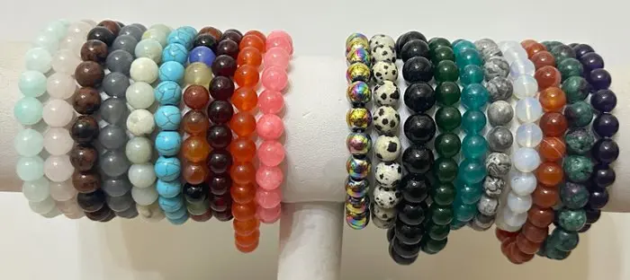 20 Bracelets: Nephrite; Peridot; Agate; Jasper; Ruby...