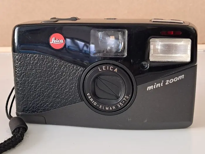 Leica mini zoom Analogue camera