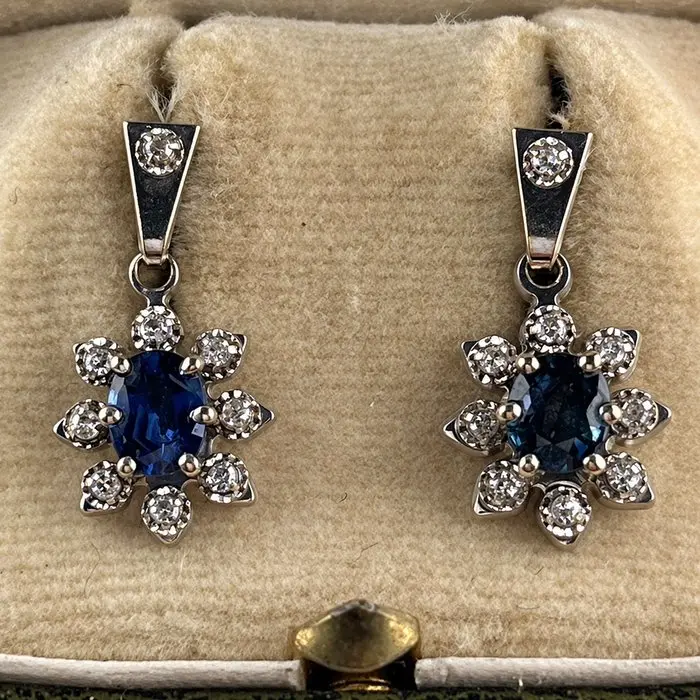 No reserve price - Earrings - 18 kt. White gold - 0.82ct. tw. Sapphire