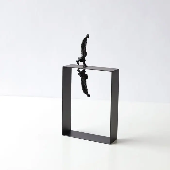 Nordic-style reflective figure ornament - Statue, Reflection - 29 cm - Resin