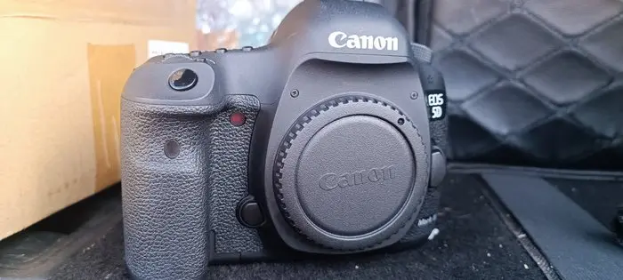 Canon EOS 5D Mark III Shutter Count 10339 Body Digital reflex camera (DSLR)