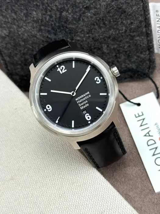 Mondaine - Helvetica No1 Bold Date - No reserve price...