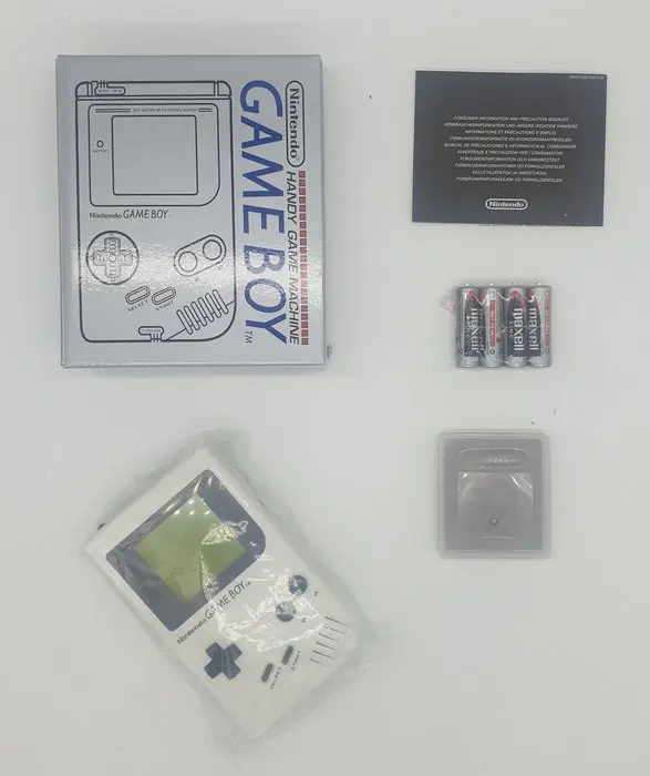 Nintendo - Gameboy Classic White DMG-01 1989 Console...
