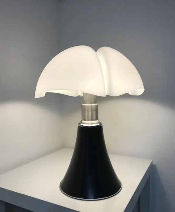 Martinelli Luce - Gae Aulenti - MINI PIPISTRELLO - Table lamp - Matt
