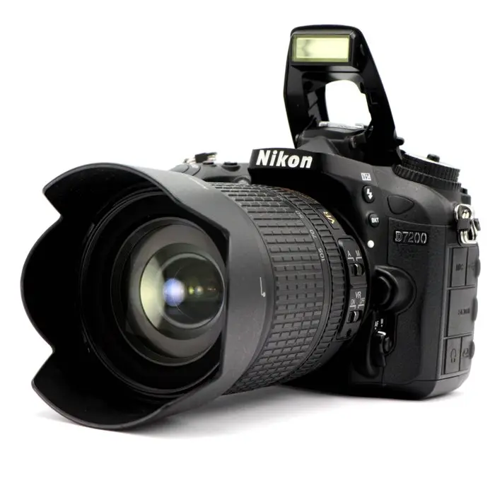 Nikon D7200 + AF-S 18-105mm f/3.5-5.6G ED VR#PROSUMER...