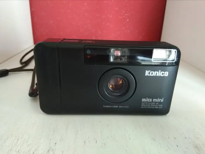 Konica Big mini BM-302 Analogue camera