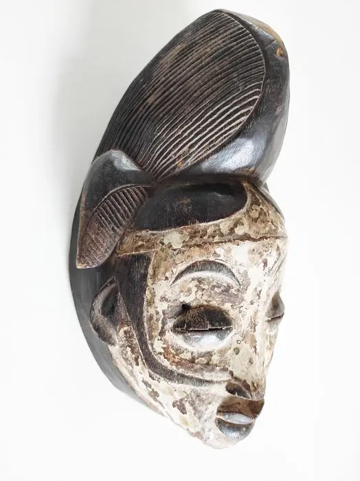 Mask - Gabon (No reserve price)