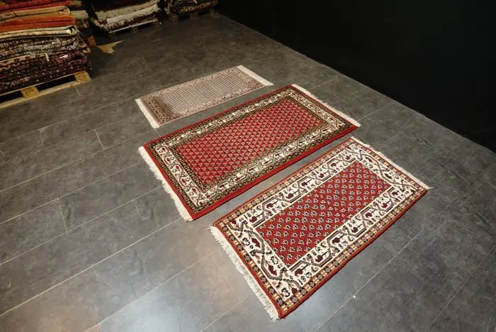 3-piece Oriental rug set: exquisite craftsmanship in traditional design