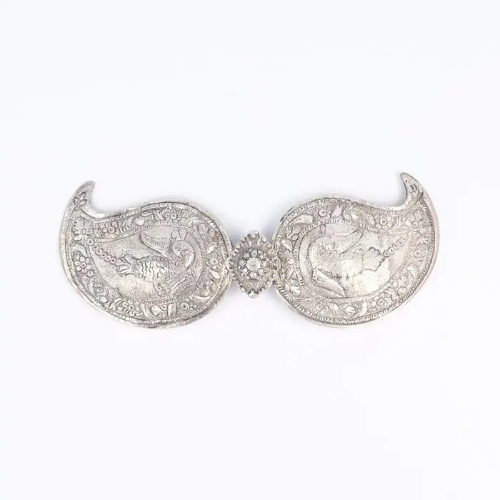 Belt buckle - Silver - Balkan region - 20th century
