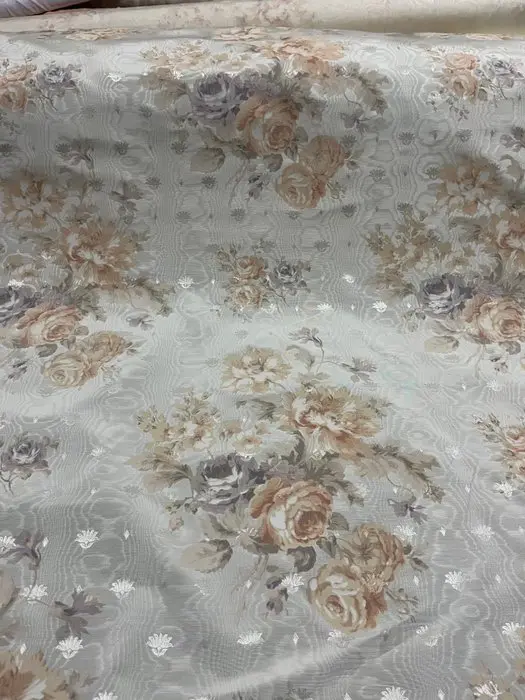 Winter roses in shabby chic style. - Textile - 600 cm - 140 cm