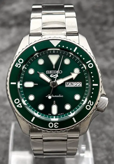 Seiko - 5 Sports Green Dial - No reserve price - SRPD61K1 - Men - 2010-2020