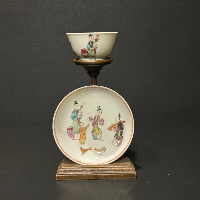 Cup and saucer - Porcelain - Yongzheng cup and saucer