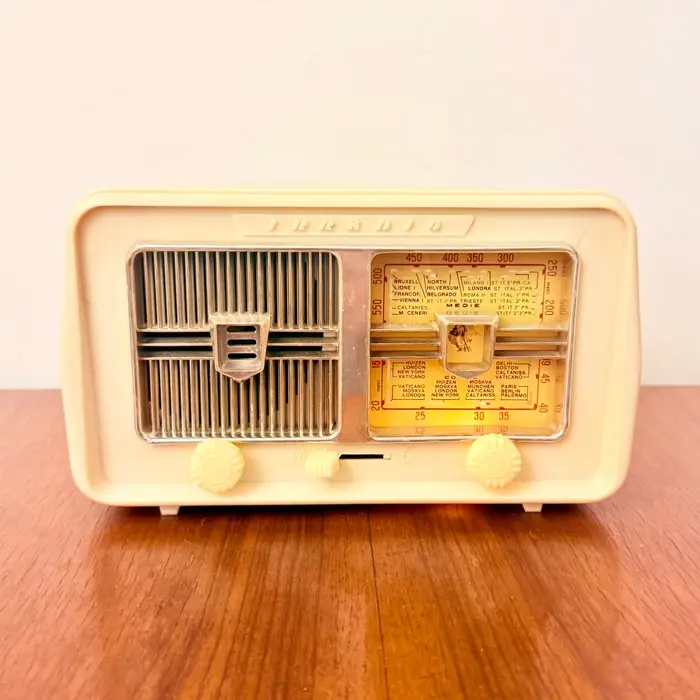 IRRADIO - PENNY - MILANO 1958 - DESIGN OBJECT - VERY RARE Tube radio