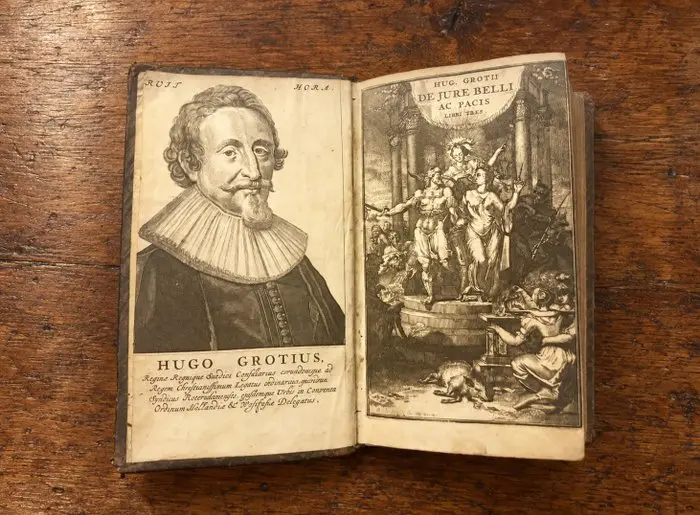 Hugo Grotius - DE JURE BELLI AC PACIS - 1680