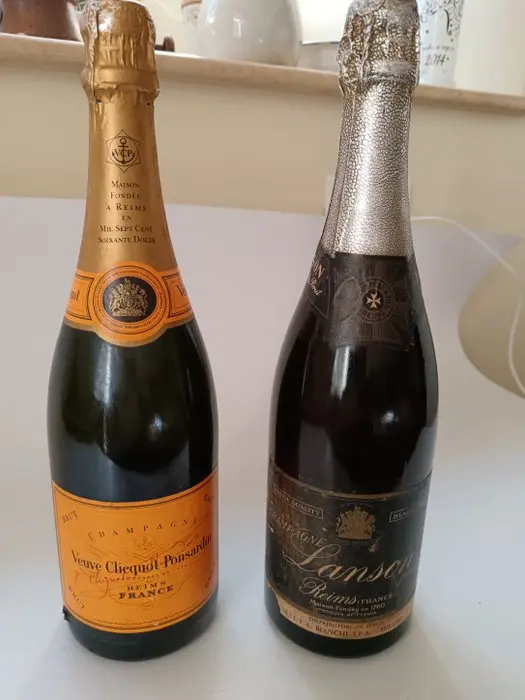 Lanson, Black Label Brut & Veuve Clicquot Ponsardin - Champagne Brut - 2 Bottiglie (0,75 L)