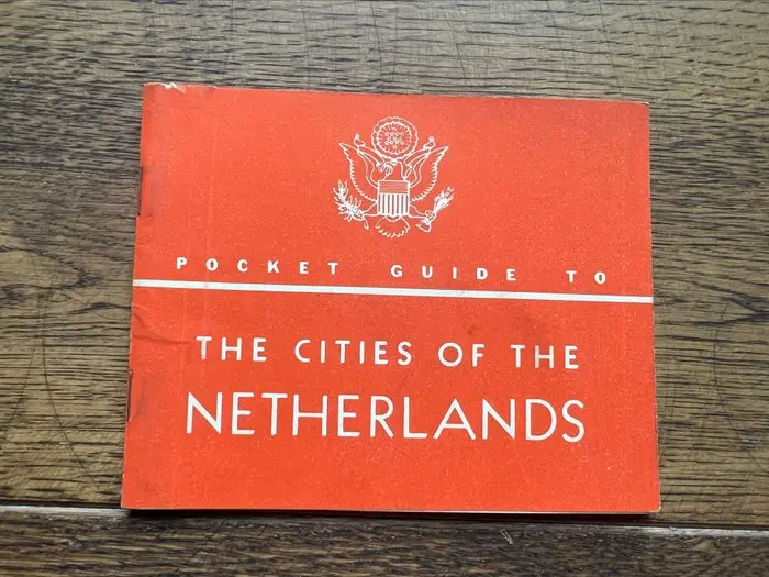 US Army Soldier's Pocket Guide to the Netherlands...