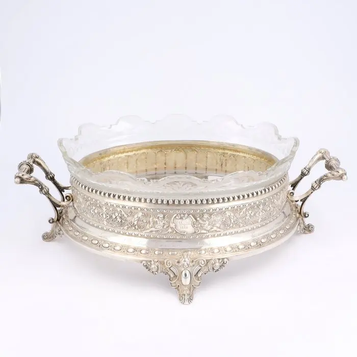 1886. Geschenk aan Oscar & Caroline Fallenstein. - Jardinière - .800 silver