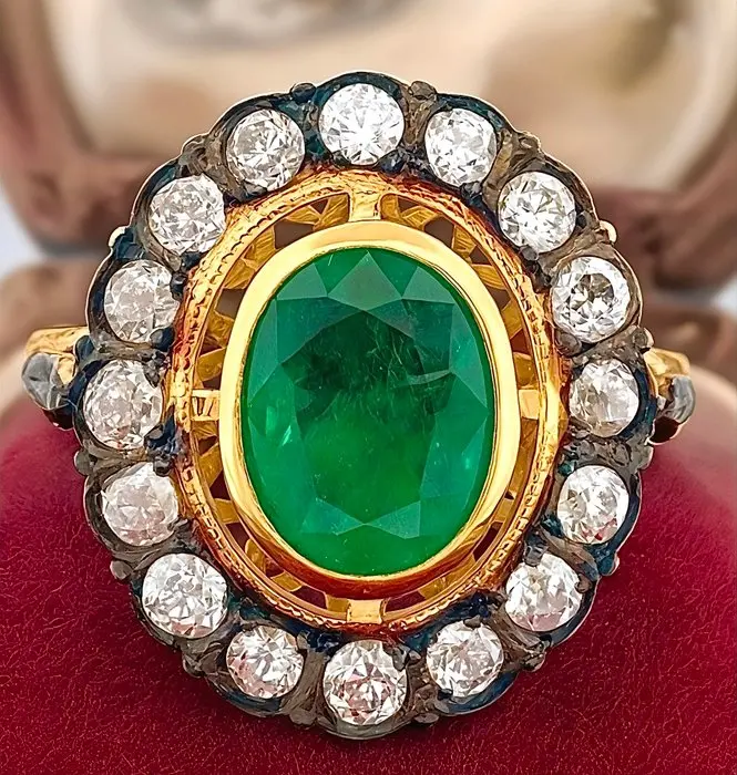 Ring - 18 kt. Yellow gold, Silver Emerald - Diamond