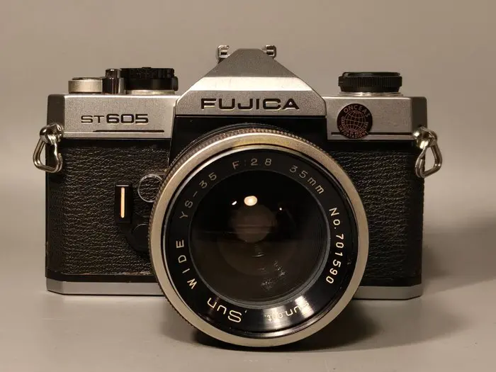 Fujica ST605 + Sun 35mm f/2.8 Analogue camera