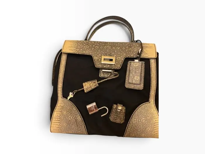 Prada - Shoulder bag