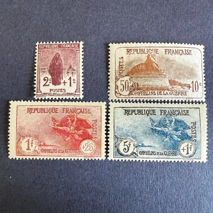 France - Yvert 229/232 "Orphans 3rd Series" mint * with hinge. TB.