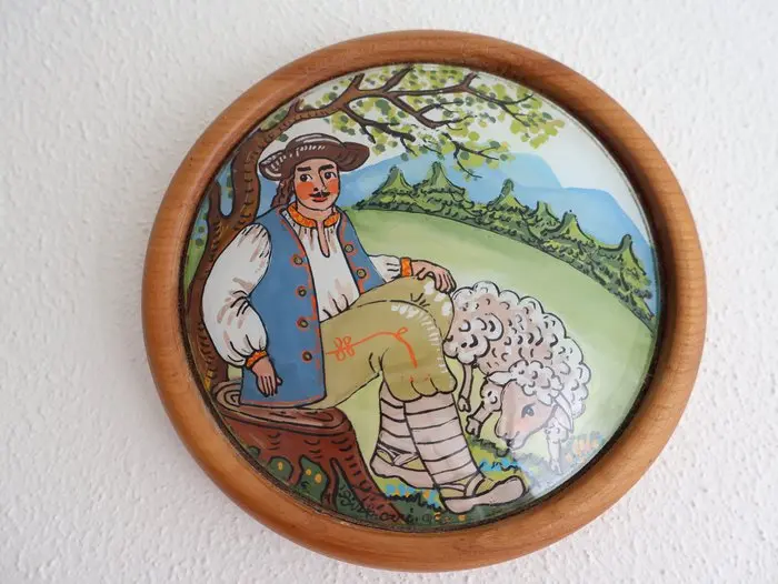 Elena Siskova - Wall plate - Glass, Wood, Paint - Reverse-glass painting
