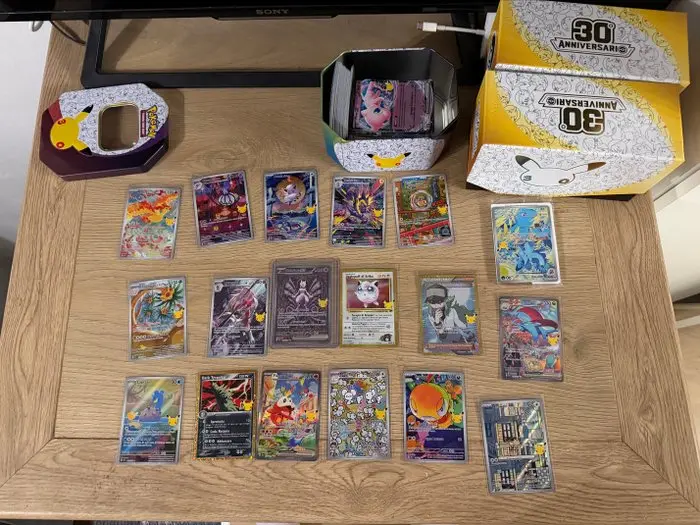 2500 Bulk cards - Mewtwo Alternate art