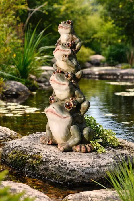 Statue, 70 cm high garden statue family frog - 70 cm - polyresin