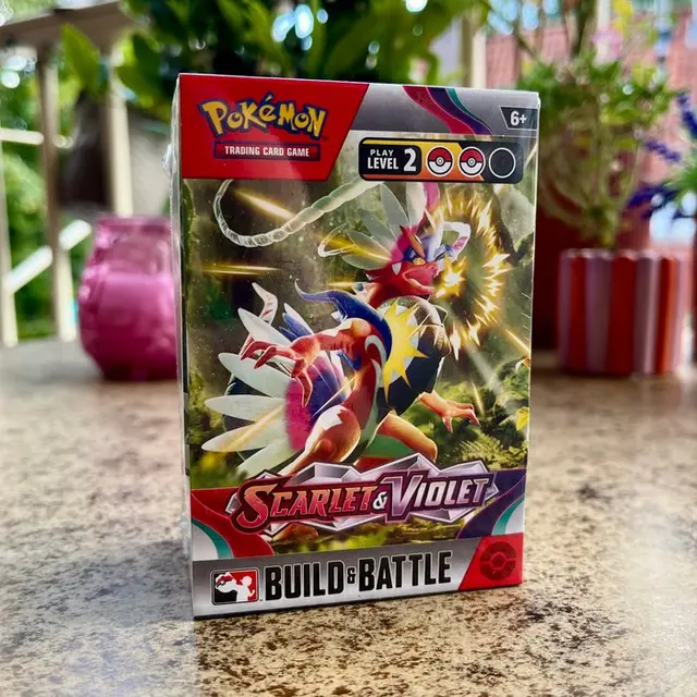 Sealed box - SCARLET & VIOLET BOOSTER BUNDLE BUILD & BATTLE BOX