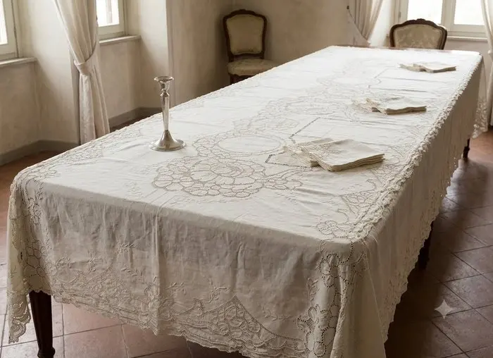 Tablecloth - 220 cm - 140 cm