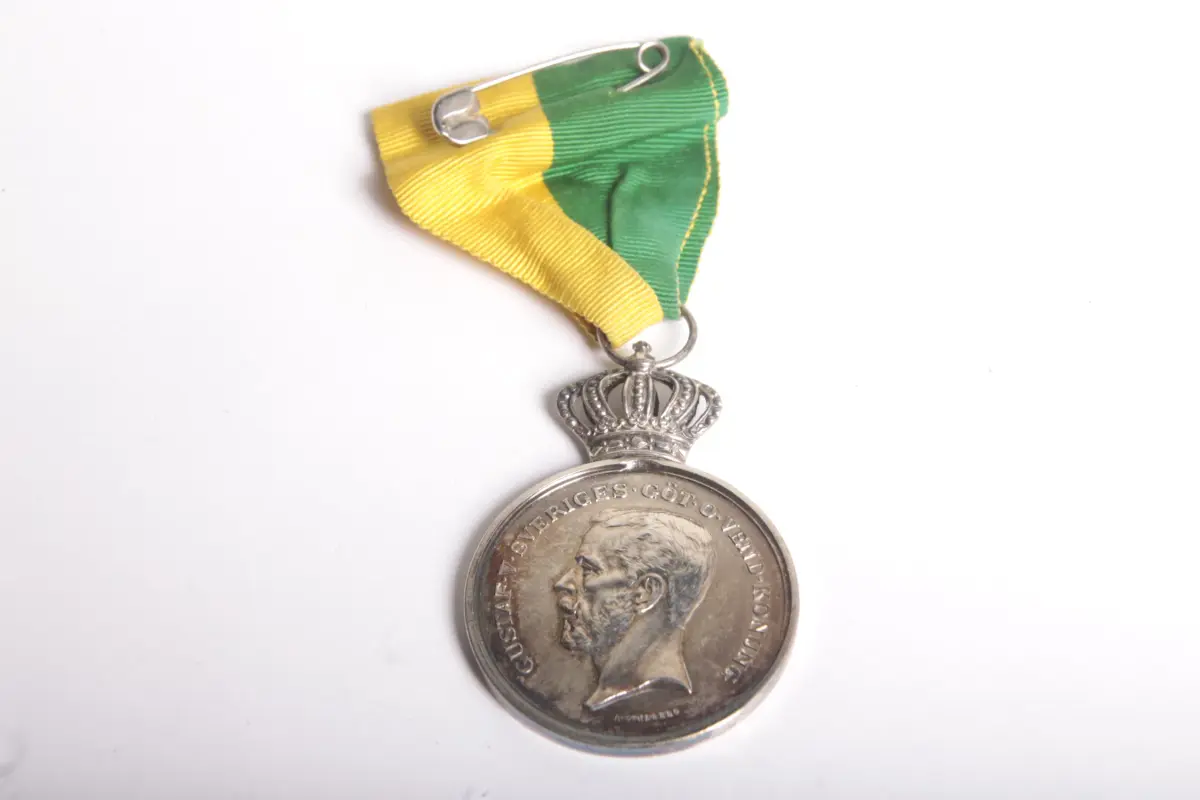 Medalj i silver- "Gustaf.V"- K. Patriotiska Sällskapet