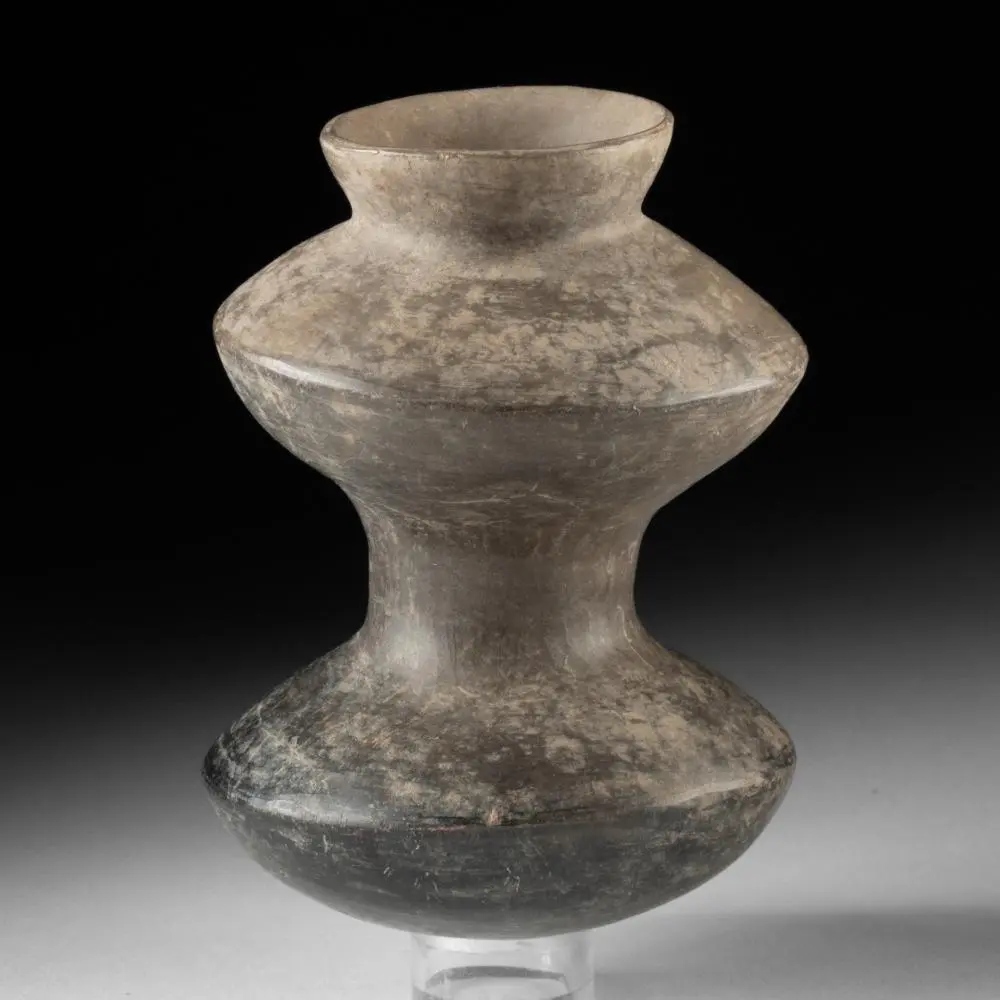 Capacha Blackware Bule - Double-Chambered Cinctured Vessel