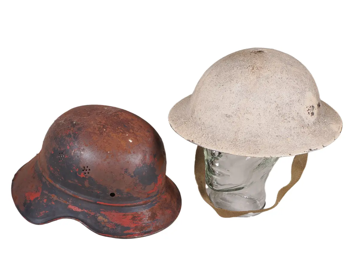 Los 2558: RLB Stahlhelm Gladiator und Britischer Tellerhelm Tommy
