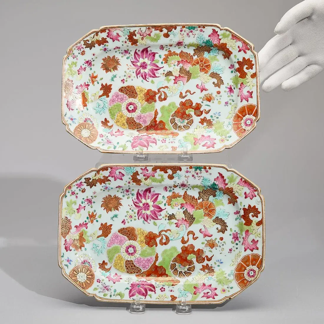 Pair Pseudo-Tobacco Leaf Octagonal Platters