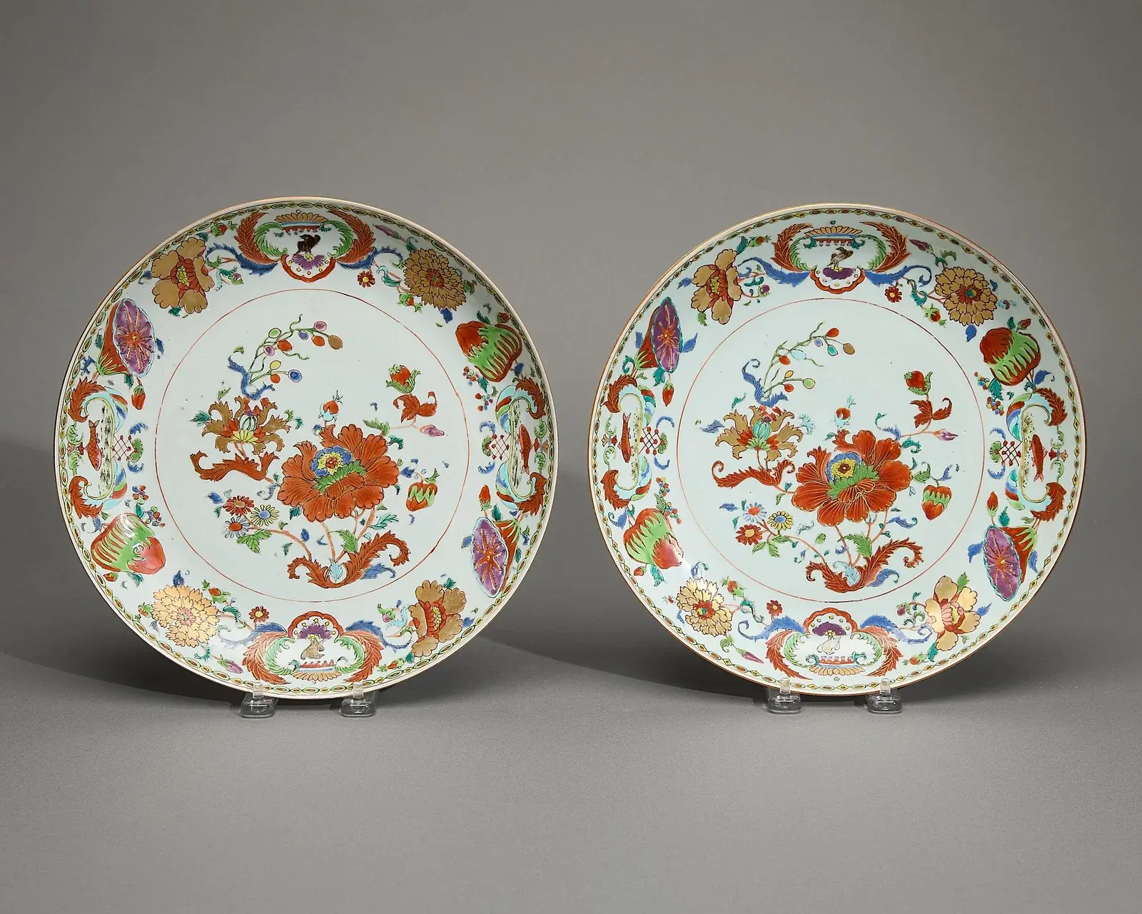 Pair Large Pompadour Crested Dishes