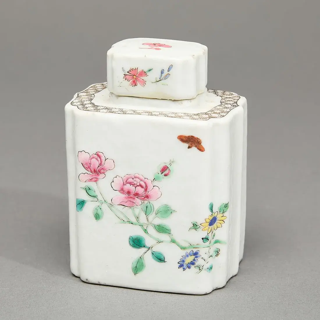 Chinese Export Famille Rose Tea Caddy