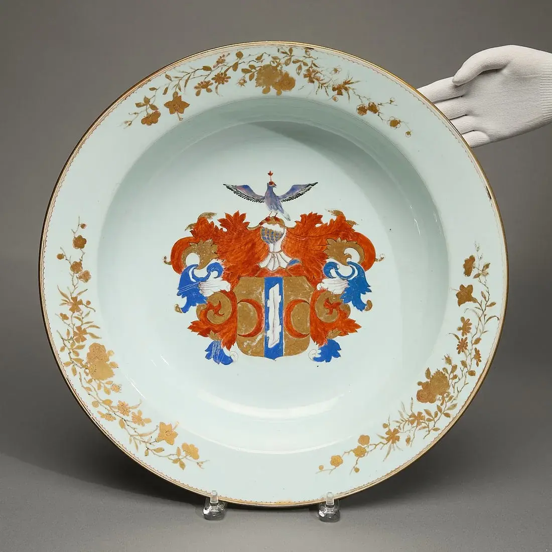 Large Chinese Export Armorial Basin - Valckenier