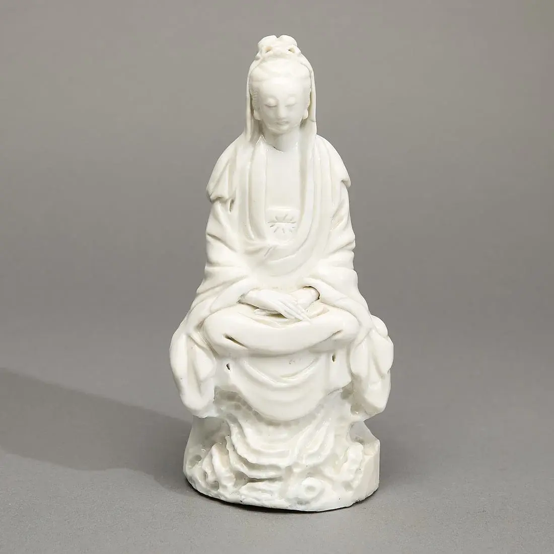 Chinese Dehua Blanc de Chine Porcelain Guanyin
