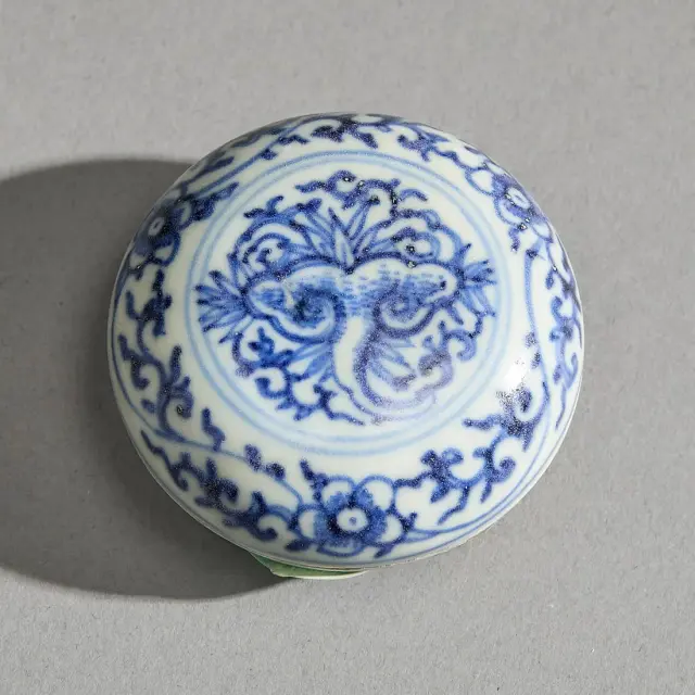 Chinese Hatcher Cargo Shipwreck Porcelain Pill Box