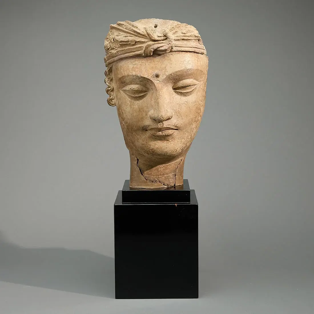 Lrg Ancient Gandharan Stucco Bodhisattva Bust